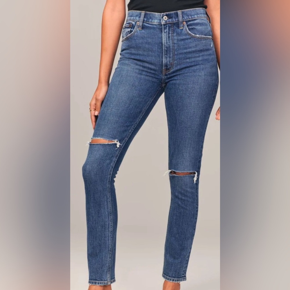 NWT Abercrombie & Fitch high rise skinny distressed jeans - Size 0S (25 Short)
